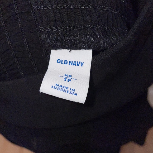 NWOT OLD NAVY BLACK FLOWY JUMPSUIT - Picture 5 of 5